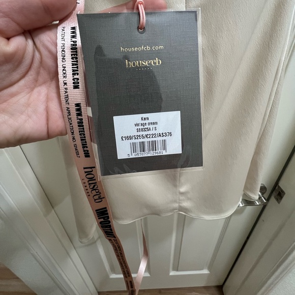 NWT House of CB Kara Mini Dress Vintage Cream - Picture 16 of 16